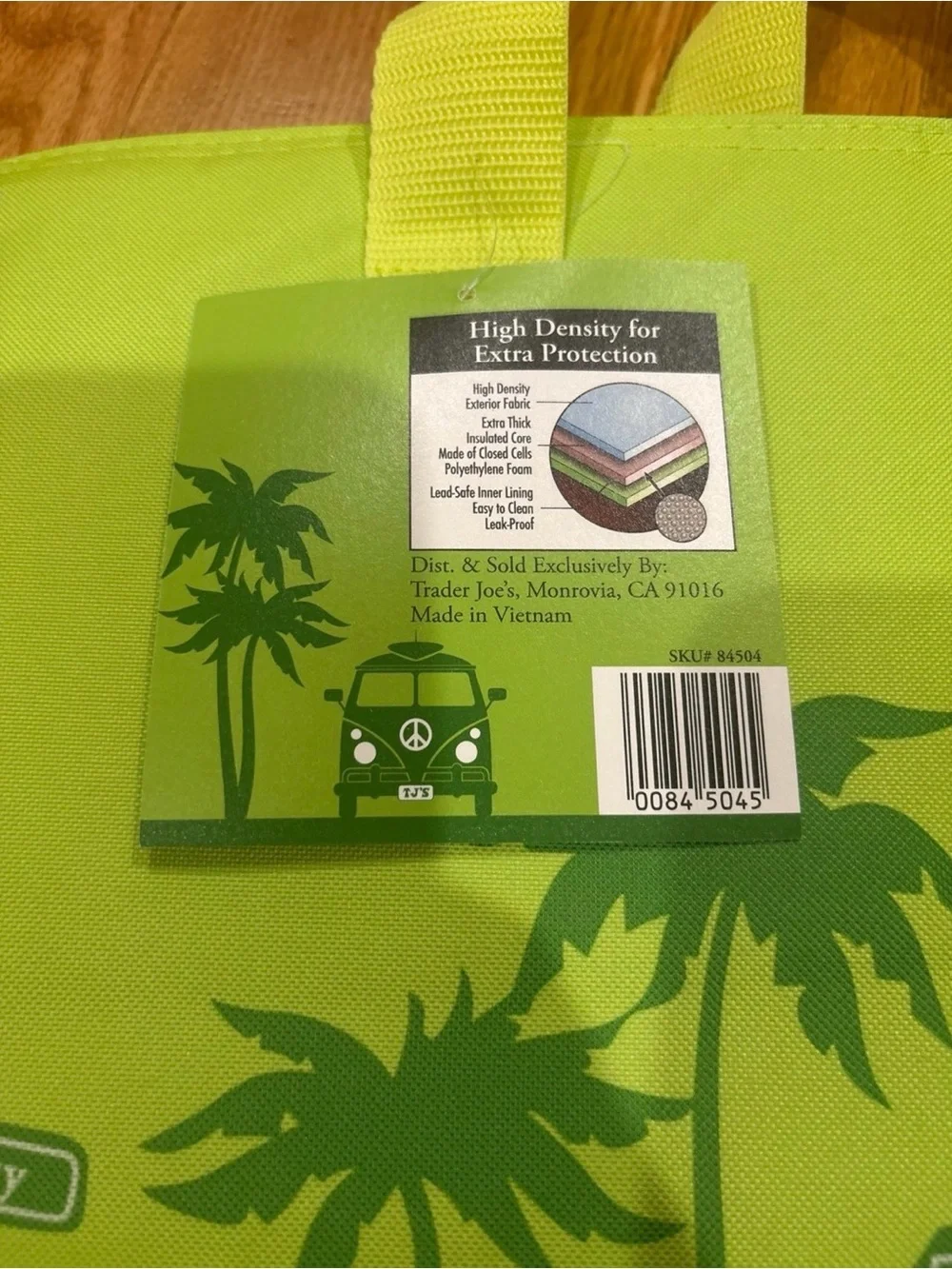 Trader Joe’s Joes Large Insulated Bag -Lime Green color